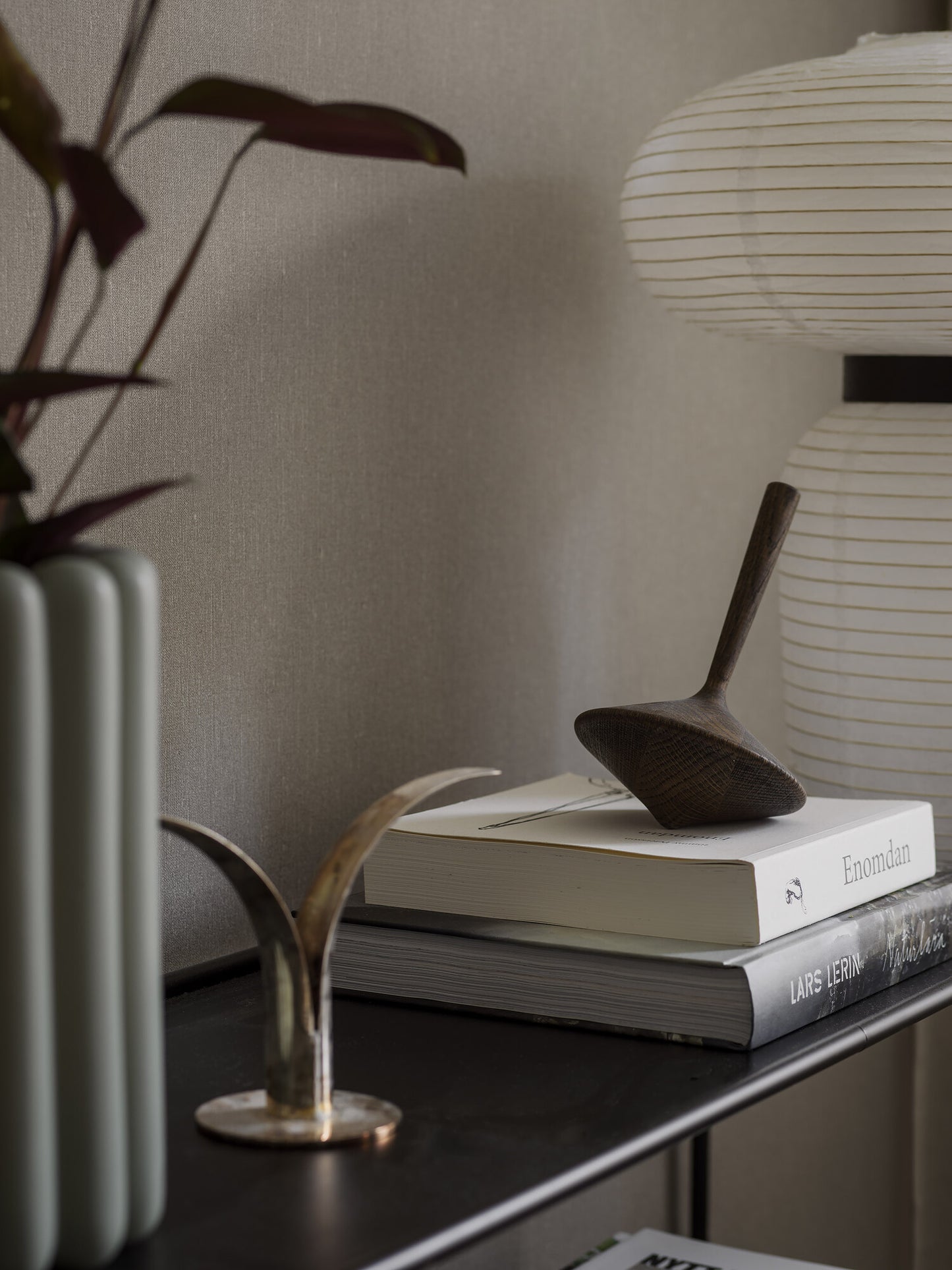 Borastapeter wallpaper - Muscot Linen