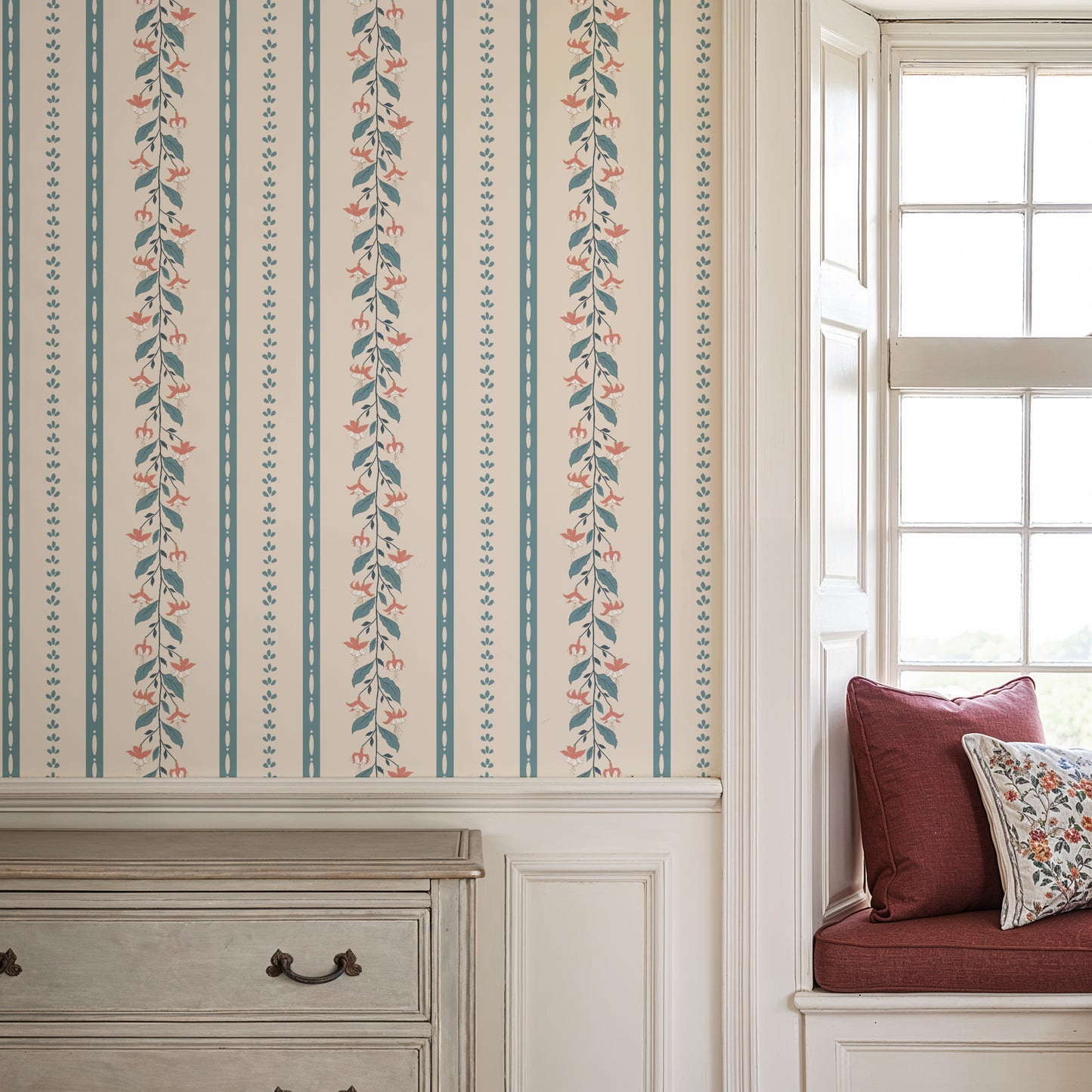 Wallpaper Stripes - Luna - Navy