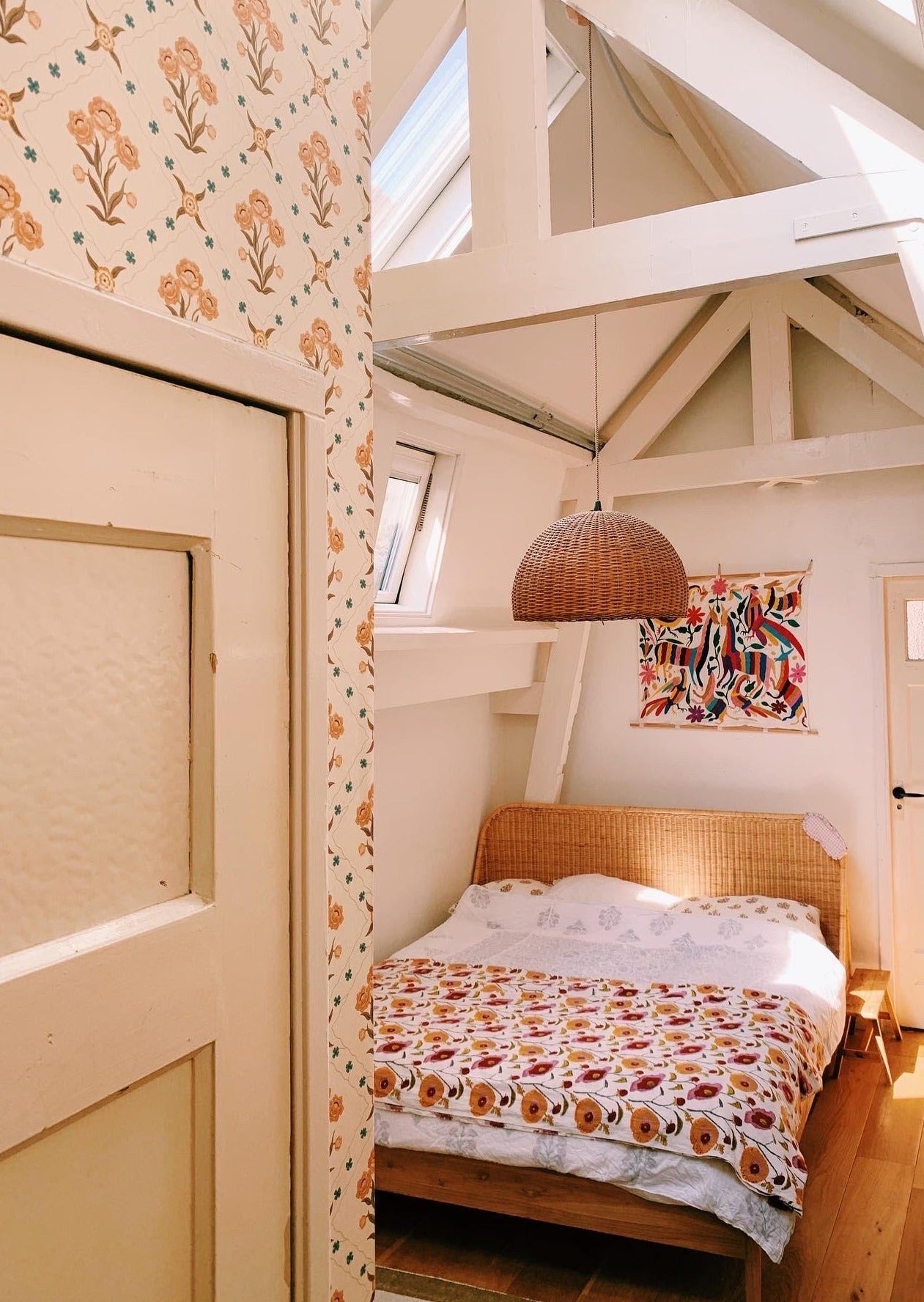 Peel & Stick Wallpaper - Floral Trellis - Apricot