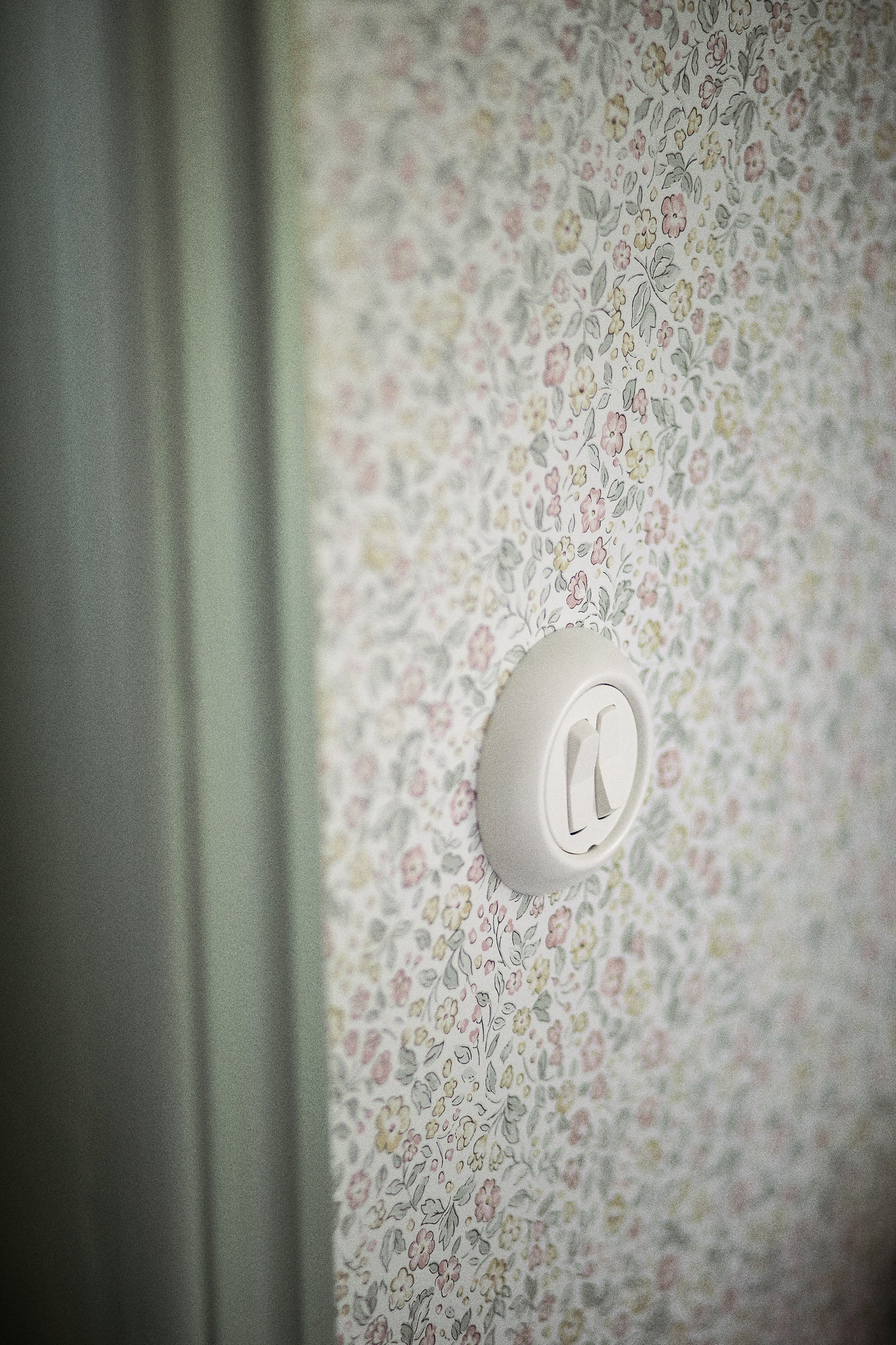 Borastapeter Wallpaper - Jasmine - Pink & Yellow Flowers