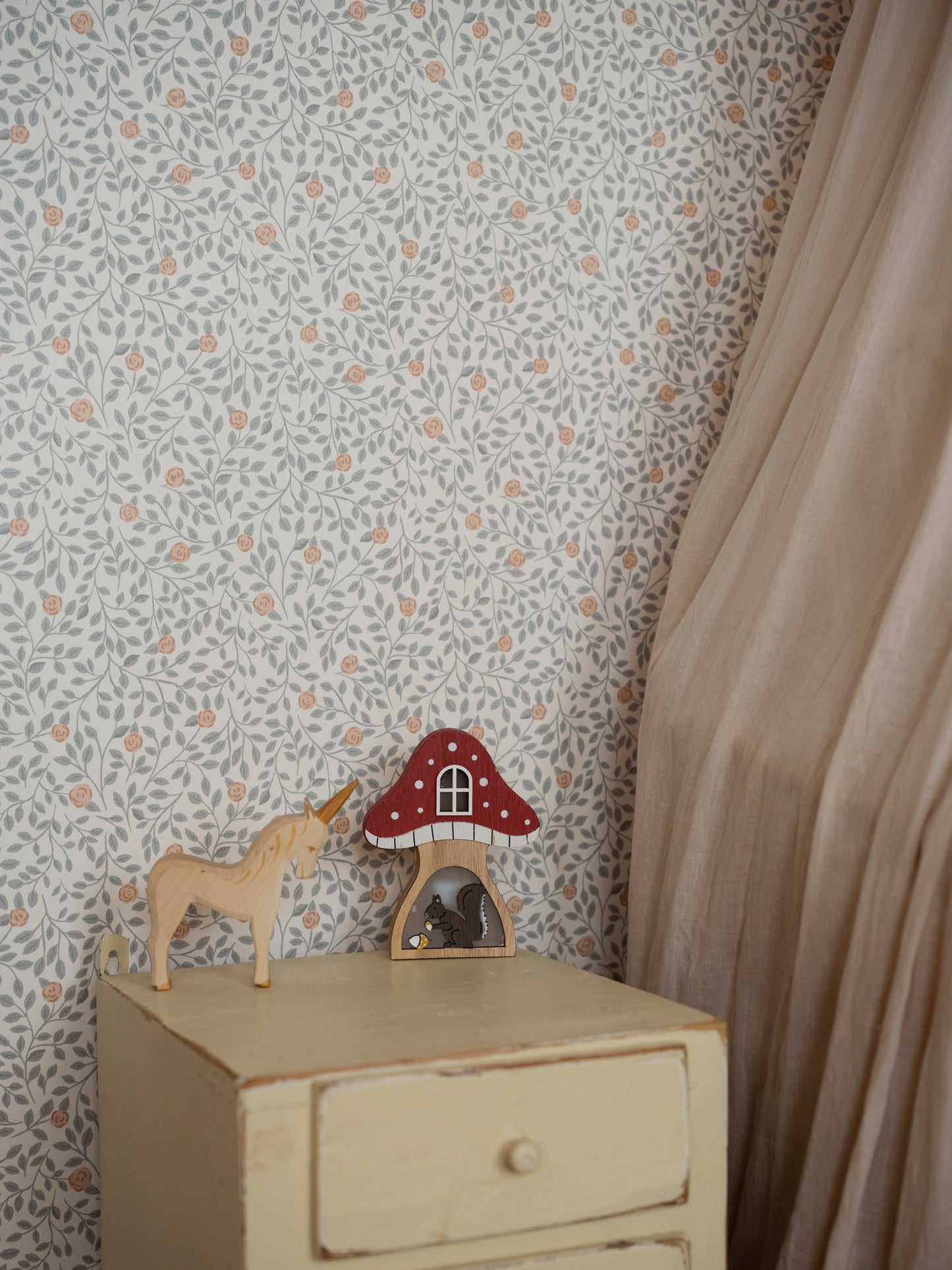 Peel & Stick Wallpaper - Climbing Rose - Blue