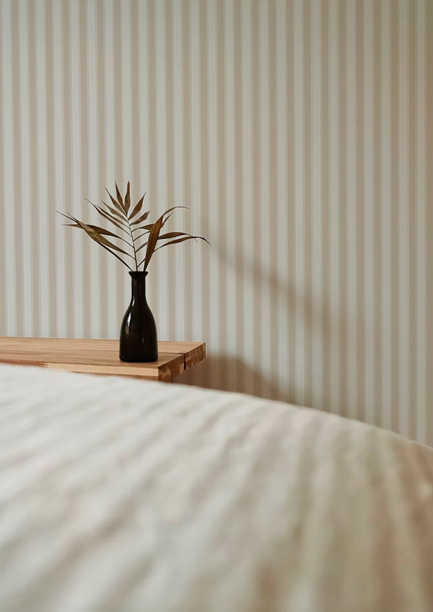 Wallpaper Stripes - French - Beige (SALE)