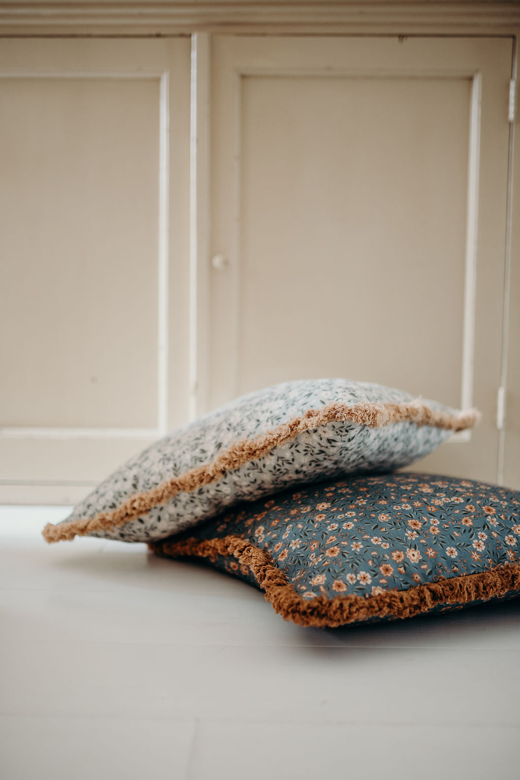 Housse de coussin en lin - Gris d'été - Freja Meadow