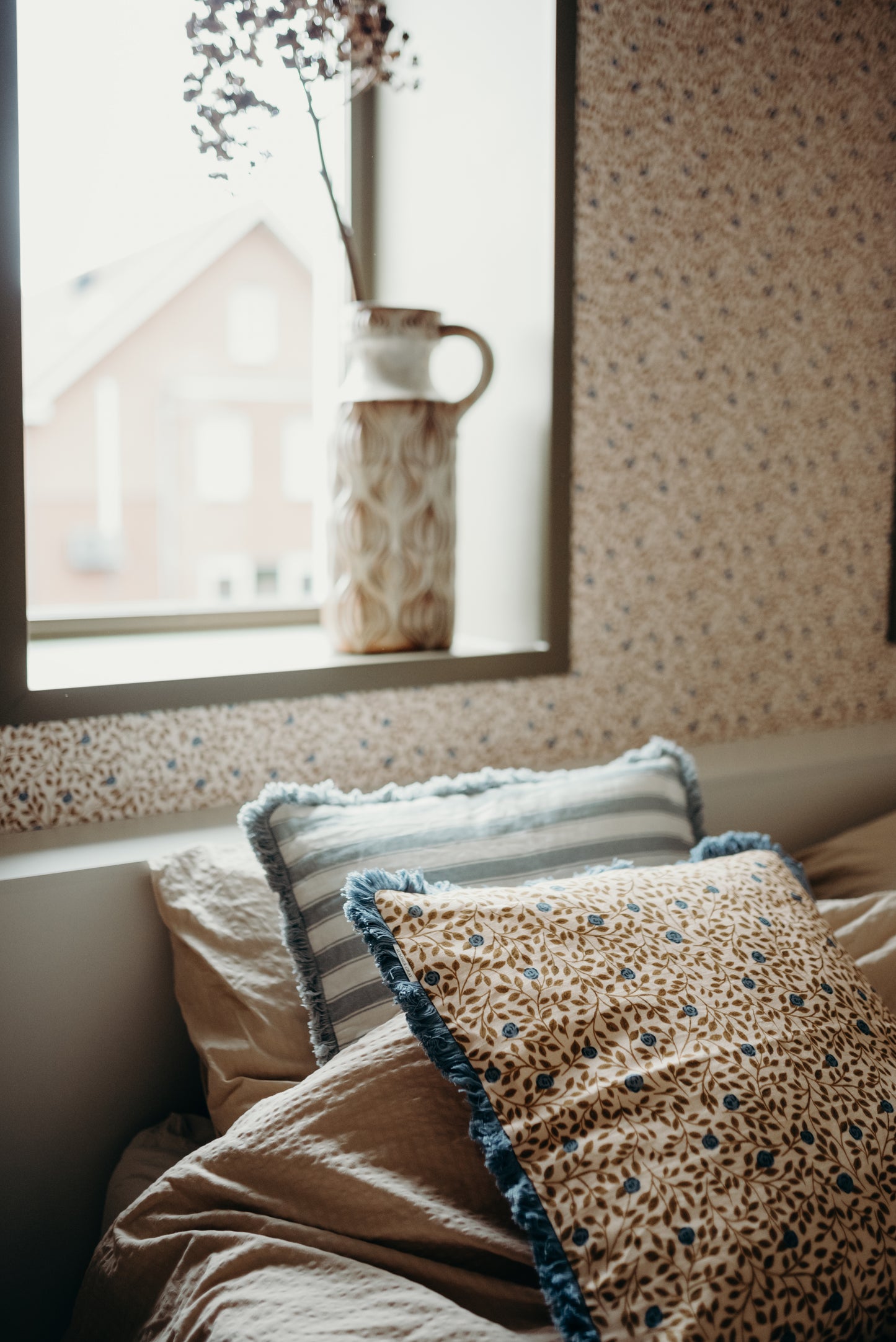 Housse de coussin en lin - Summer Gray - Climbing Rose