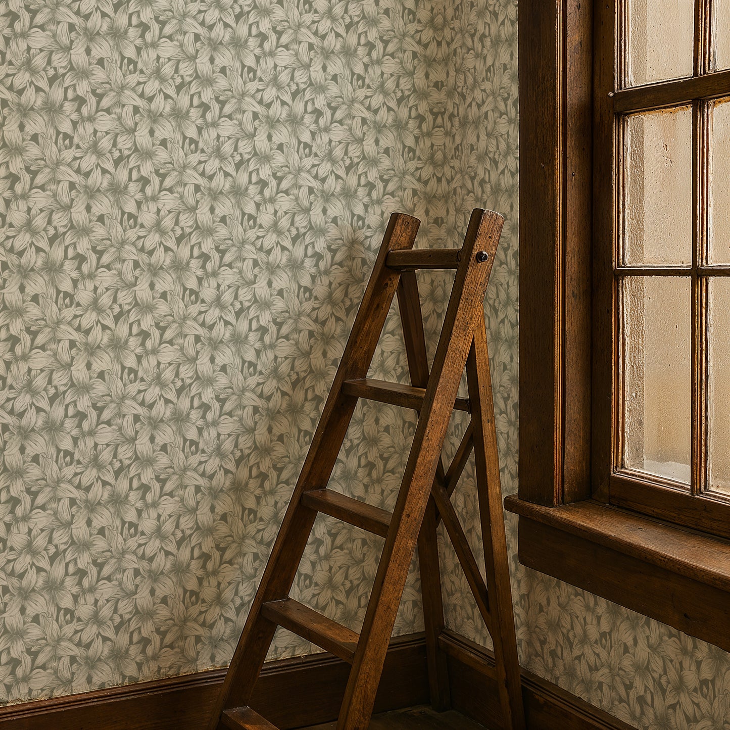 Summer Gray Wallpaper - Folia - Lauren Green