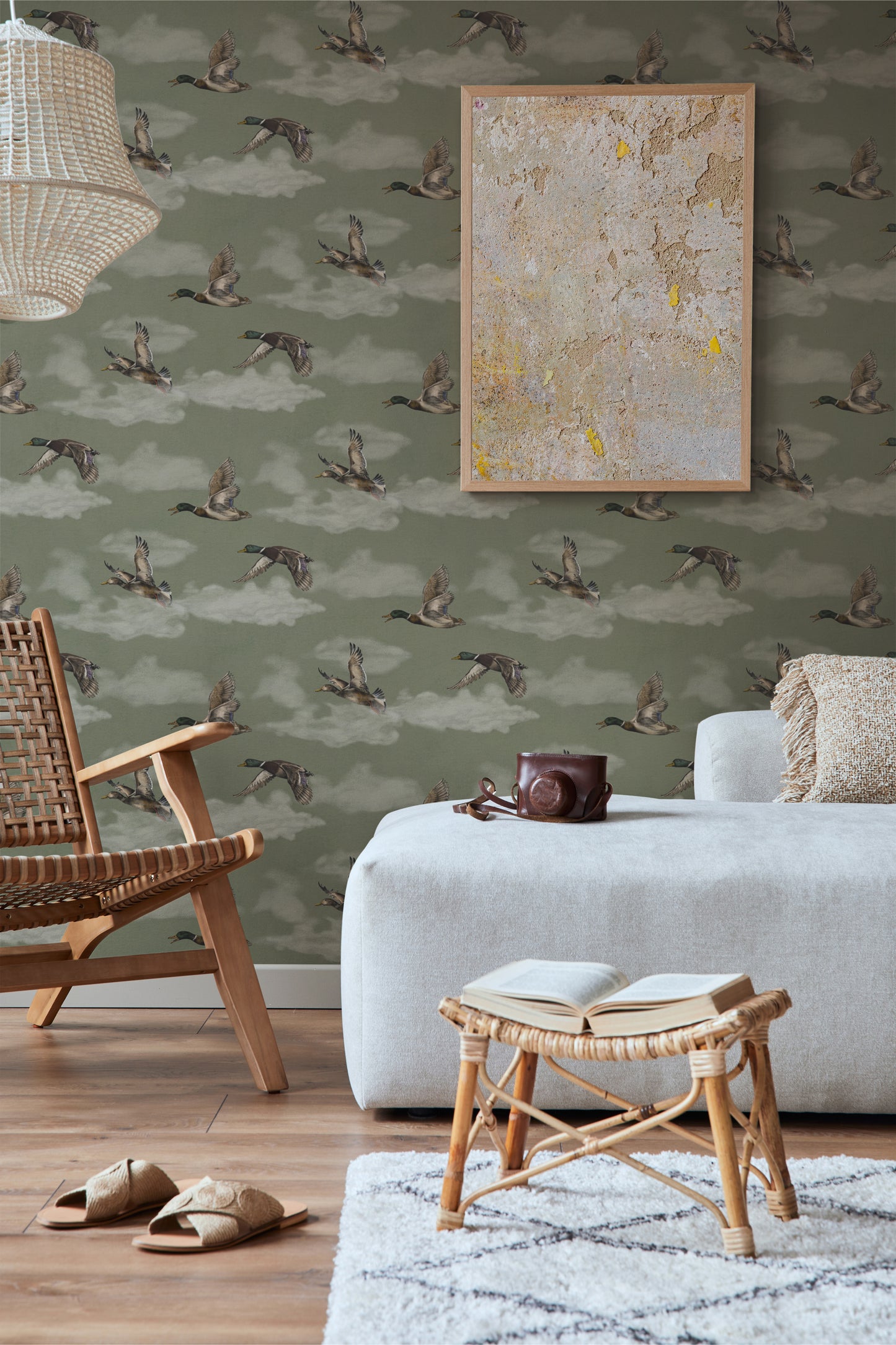 Summer Gray Wallpaper - Voyage, Petit - Laurel Green